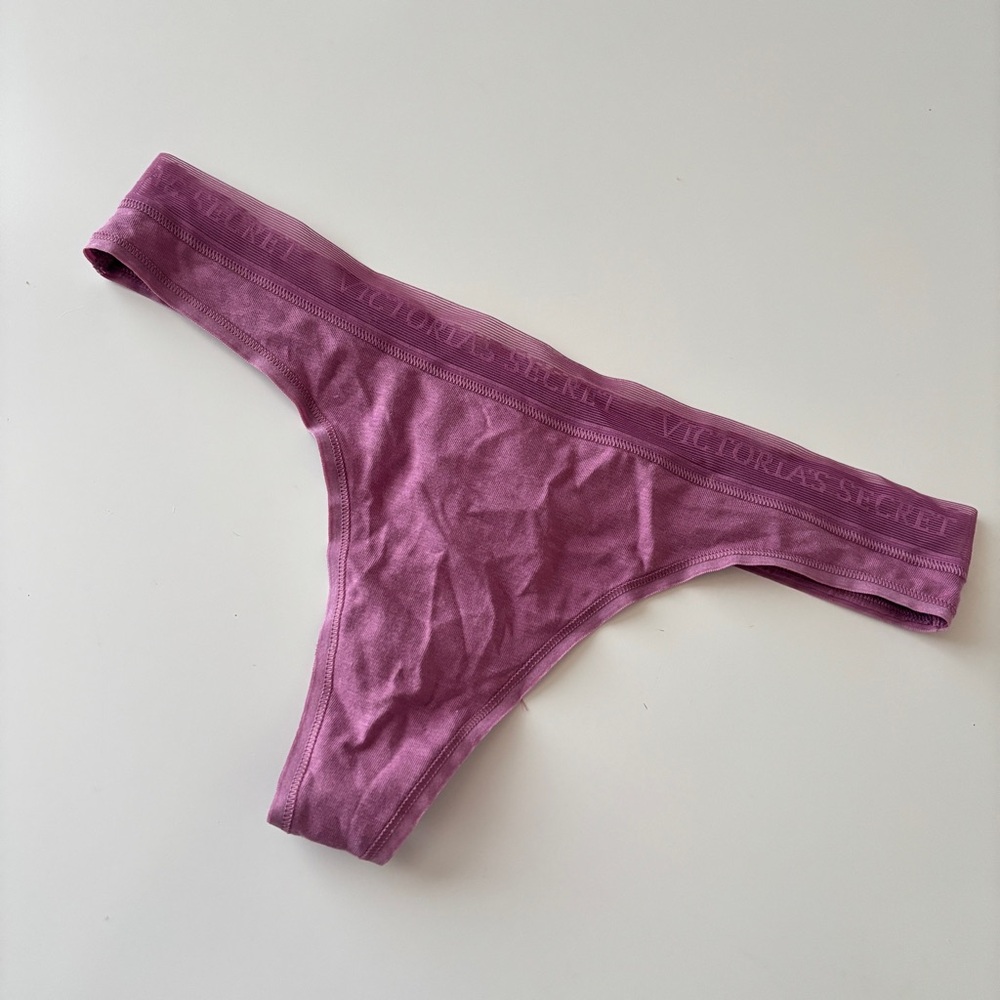 Victoria's Secret Mauve Thong, Size M
